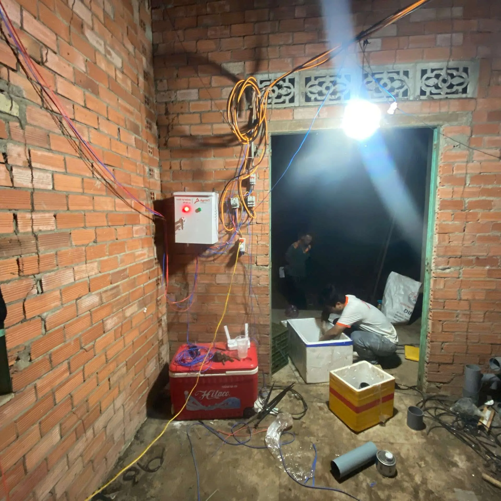 Tủ điều khiển tưới tự động