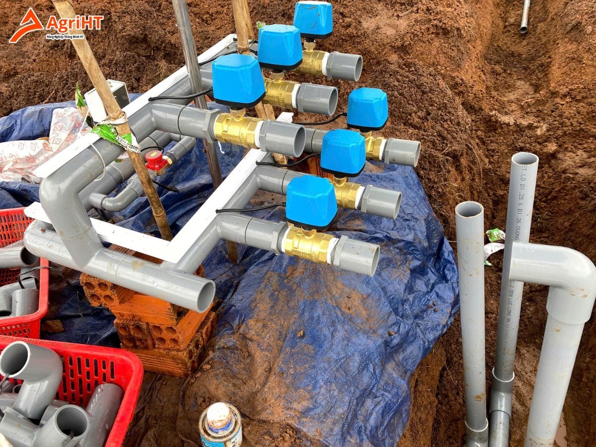 Thi công hệ thống tưới tự động